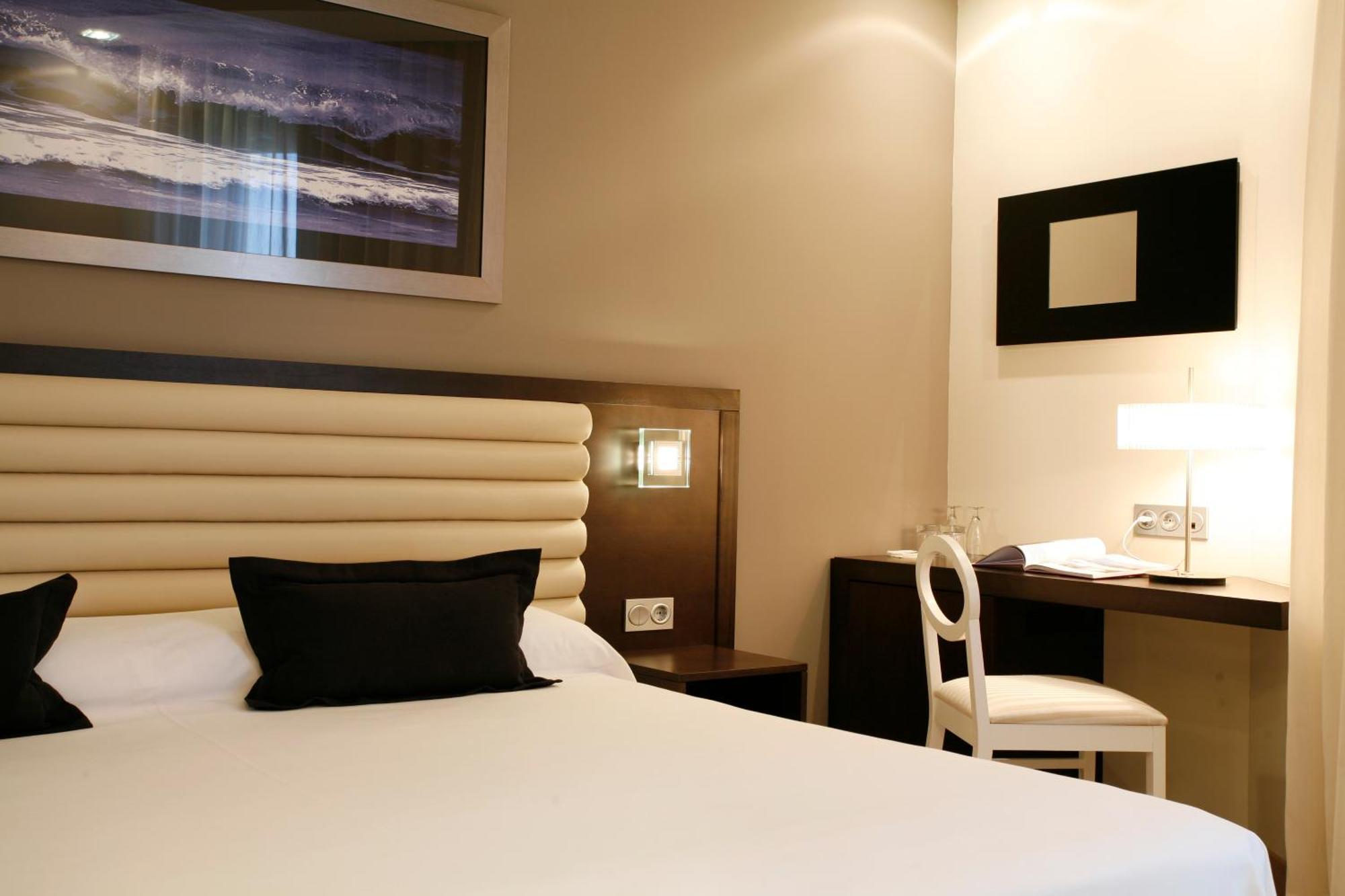 Superior King Room sea view spa access